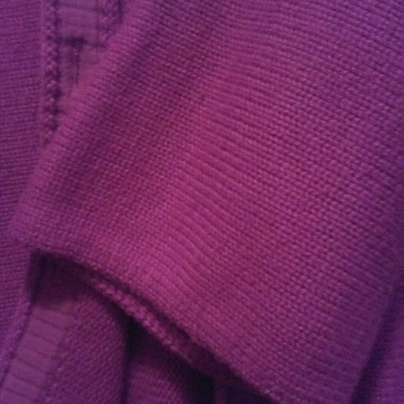 Ashley Judd Sweaters - Picture 2 of 4